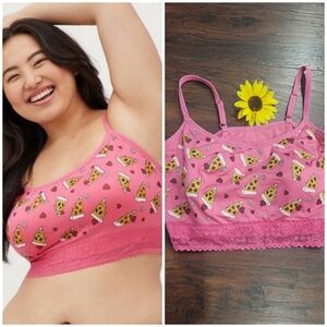 TORRID Lightly Lined Seamless Lace Band Bralette 💗💗